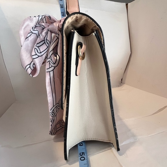 Aldo Tan and Cream Satchel with Gold Chain - Picture 5 of 8